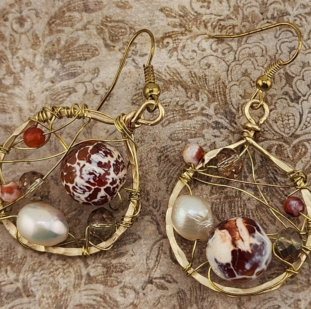 CATCH DREAMS BRASS METAL HANDMADE EARRINGS W/ AGATE, PEARLS & CRYSTALS